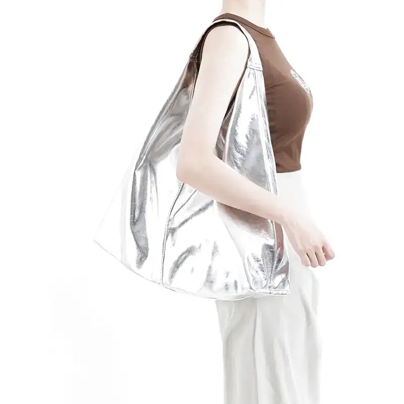 THEMIS - Hand bag Tote Bag in Waxed Leather - Image 2