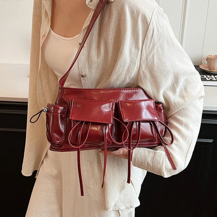REIS - Sac à Main en Cuir Vernis Élégant avec Bandoulière - Image 10
