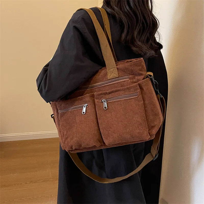 KATIA - Grand Sac à Main Bandoulière en Velours Côtelé - Image 7