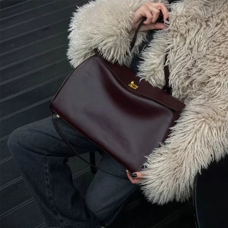 KELLY - Sac à Main en Cuir Lisse Raffiné - Image 5