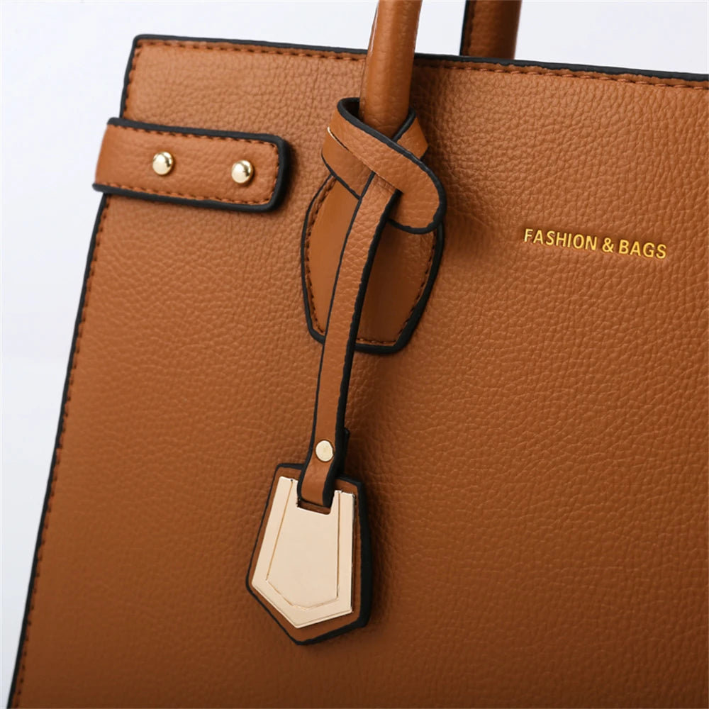 ESTRELLA - Rectangular Shoulder Hand Bag in Leather - Image 6