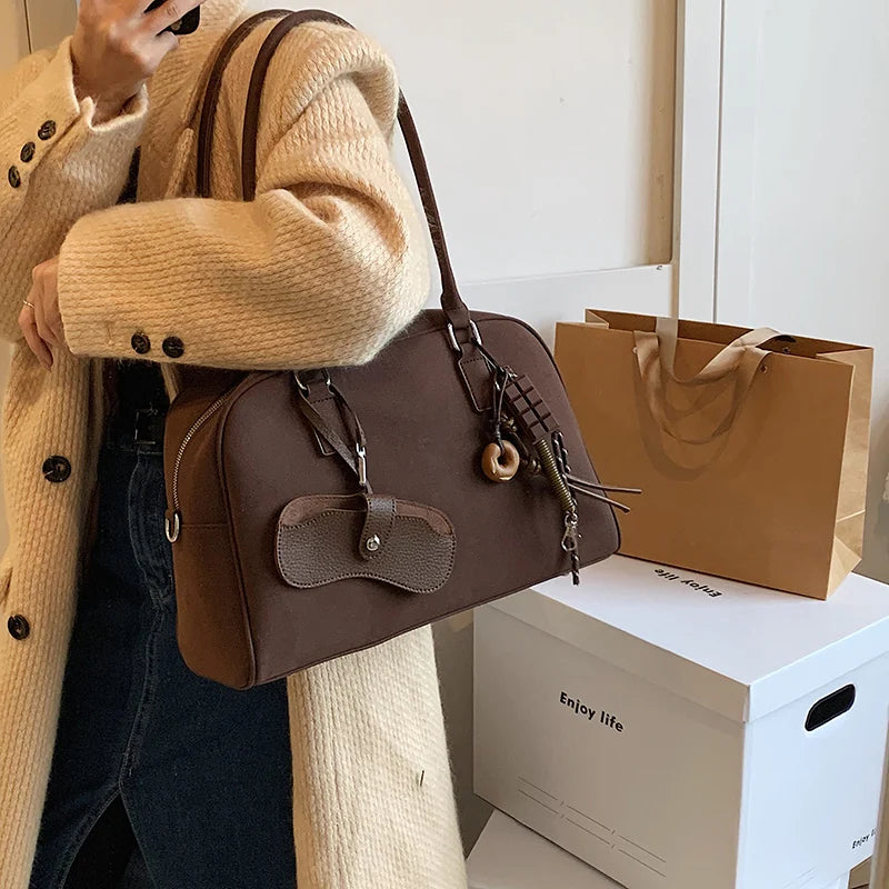MARIA - Sac à Main de Cours en Bandoulière en Daim - Image 7