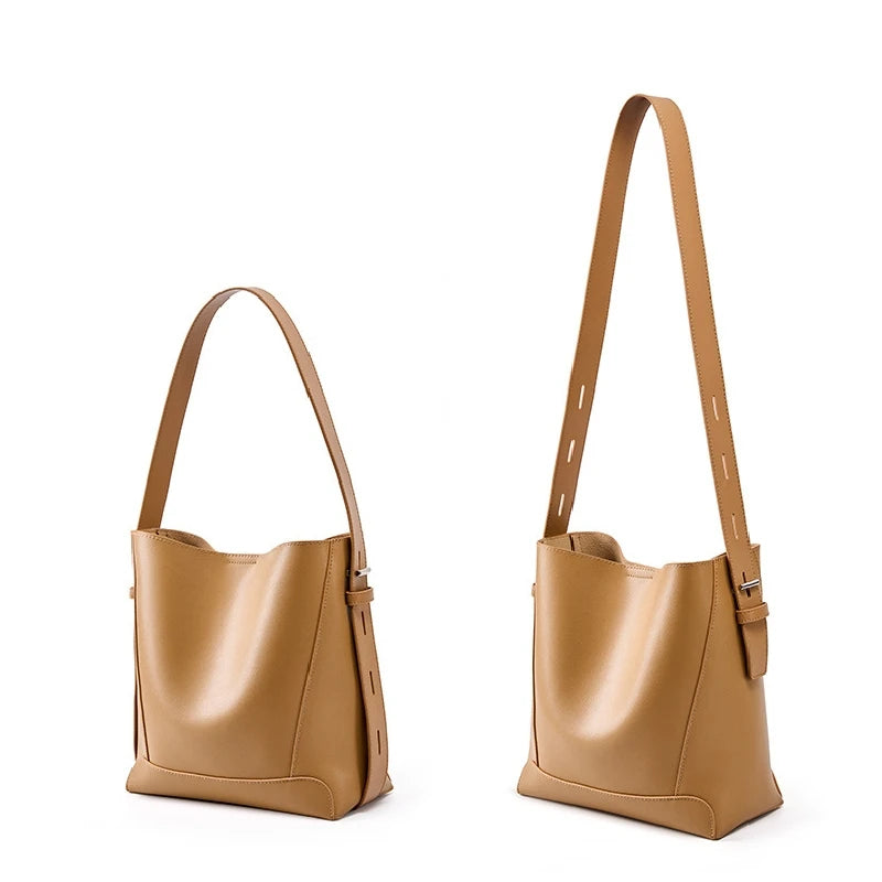 MICA - Sac à Main de Cours de Luxe en Cuir Lisse à Bandoulière - Image 5