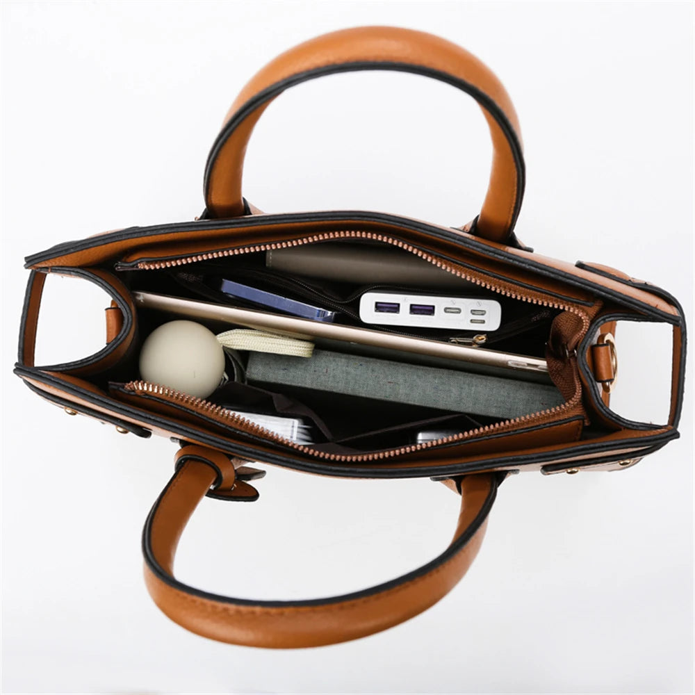 ESTRELLA - Rectangular Shoulder Hand Bag in Leather - Image 5